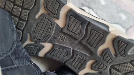 B3571 tenisky, reserved,38