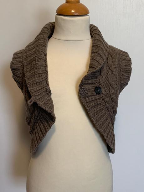 Esprit štrikovaná krátka vestička, esprit,104