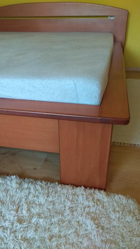 Manželská posteľ, 