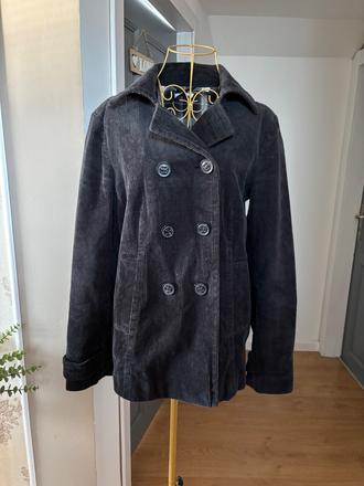 Opus menšestrový kabát, 40