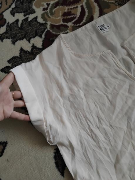 Tričko so zlatým odleskom, m