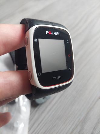 Športové hodinky polar m430, 
