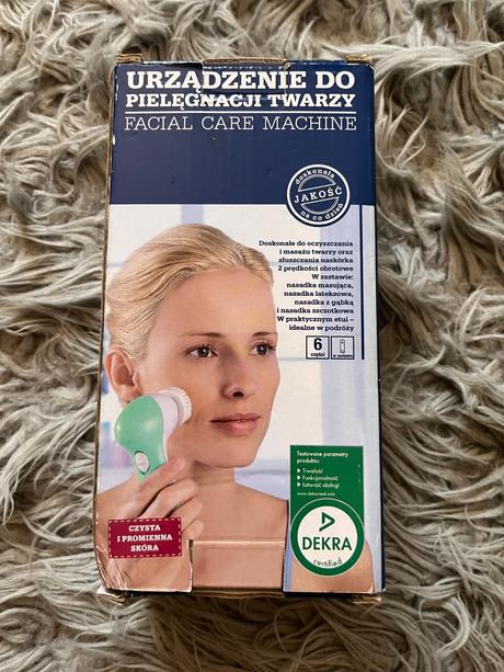 Super čistiaci prístroj na tvár,