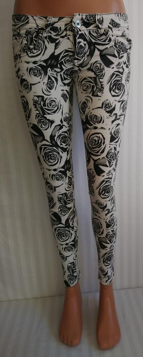 Dámske elastické čierno biele džegíny, smagli ital, s