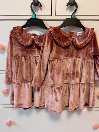 Slávnostné šaty, 80