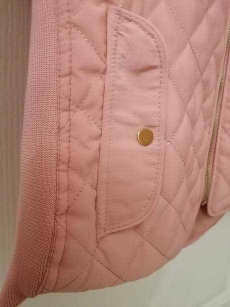 Ružová prechodná vetrovka, 42