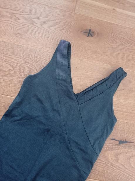 Športové tričko s podprsenkou všitou, reebok,xs