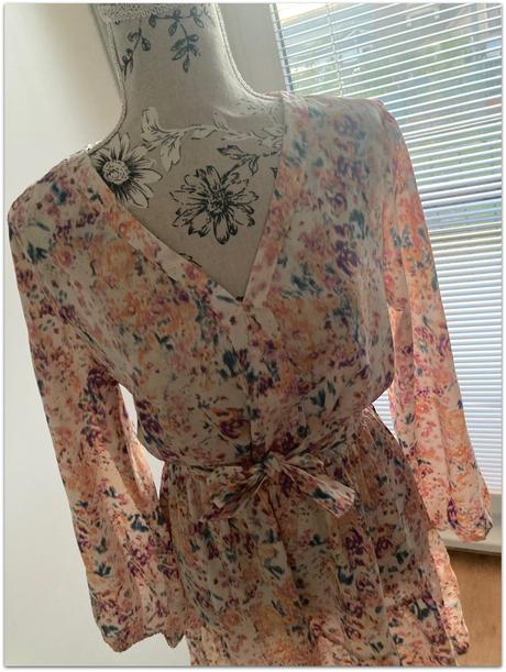 Vzorované mini šaty - veľkosť 38, 38