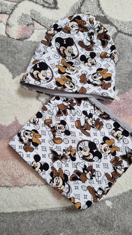 B3156 set nákrčník a čiapka, disney,110