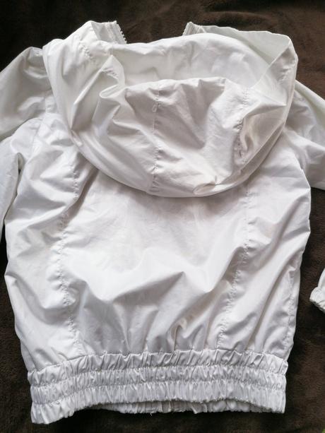 Tenká bundička, 110