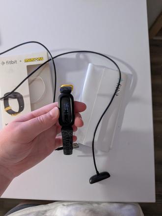 Fitbit ace 3 minions special edition,