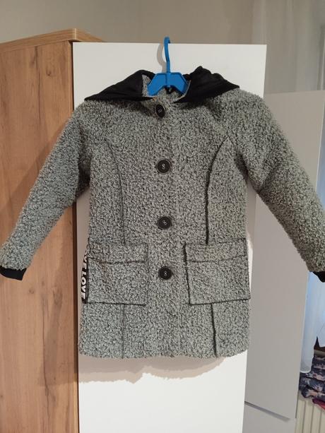 Predám krásny kabátik, 122