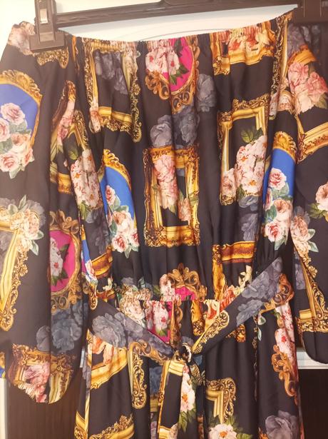 Spoločenské šaty, m