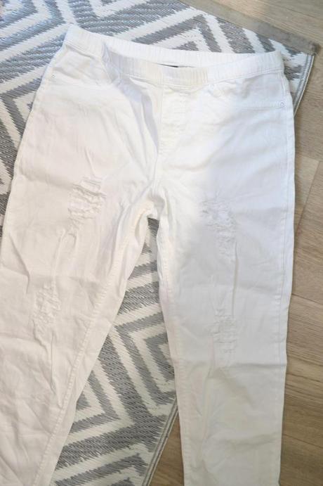 Elastické sexi trhané nohavice na gumu xs/m, xs