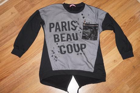 Mikina s peknymi detailami, 134