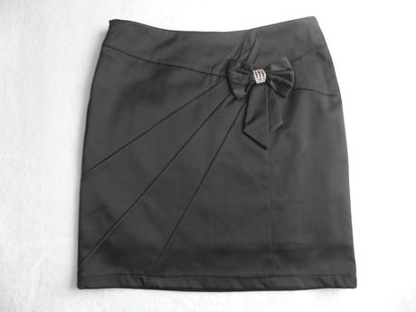 Krásna elegantná sukňa, 38