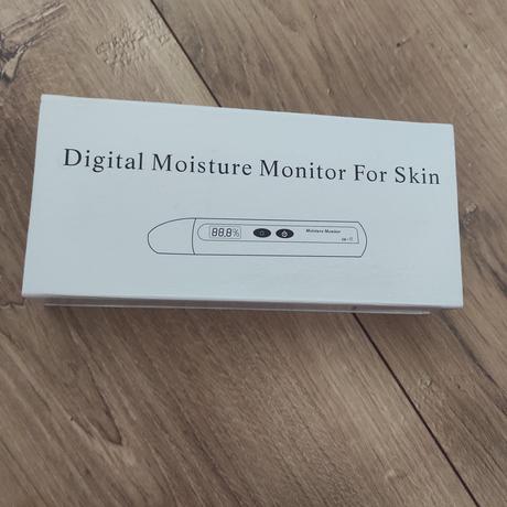 Monitor stavu vlhkosti pleti byas, 