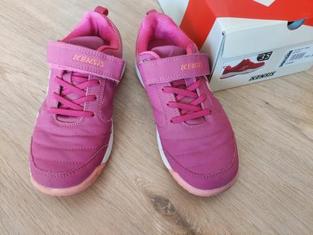 Dievčenské tenisky, 35