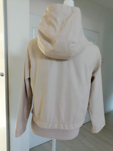 Bundička dievčenska do dažďa, blefa vel. 152, zara,152