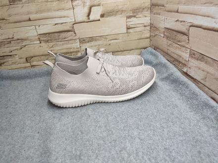 Skechers 41 - dámske dierkované našuchovačky, skechers,41