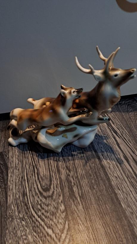 Štvanica,jeleň a vlk, 