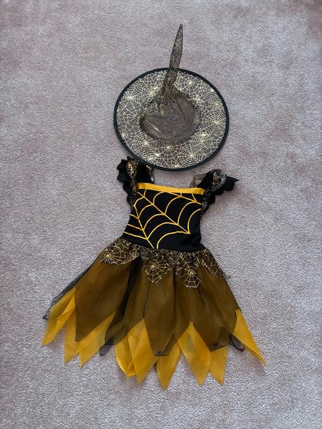 Kostým čarodejnica s klobúkom,