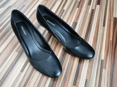 Čierne lodičky, graceland,37