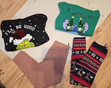 Mikiny-leginy 134/140 -vianočné, c&a,140