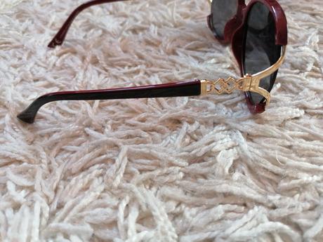 Slnečné okuliare, avon