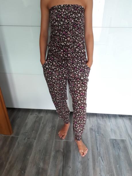 Kvetinkový overal, s