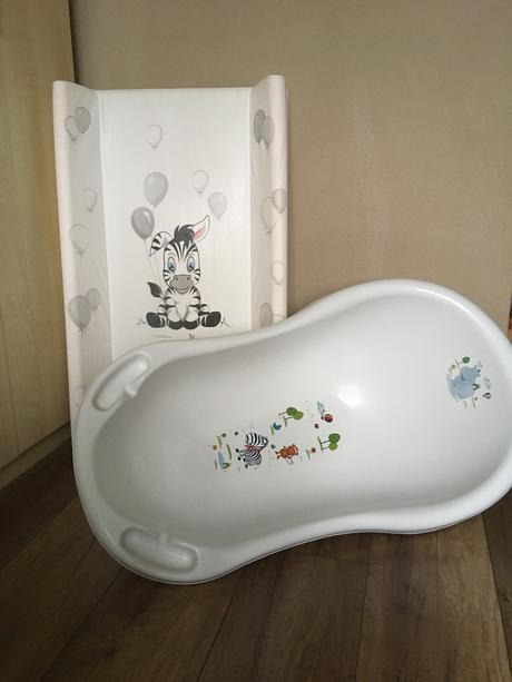 Prebaľovací nadstavec a vanička, 