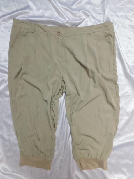 Kvalitna letne 3/4 nohavice, c&a,48
