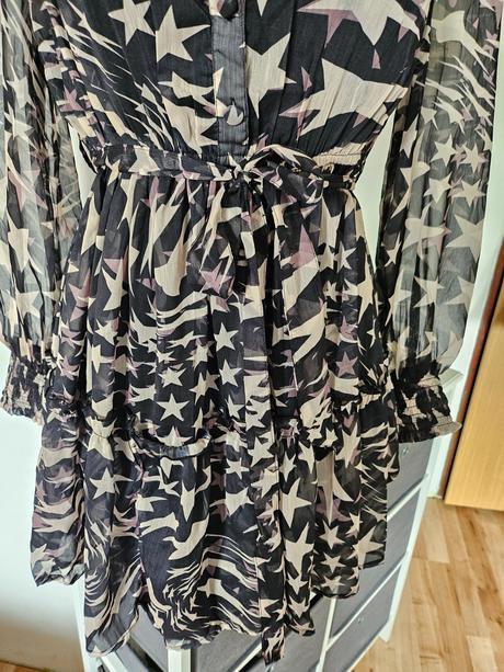 Damske saty, river island,38