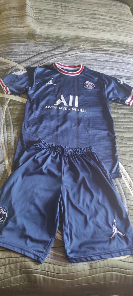 Futbalový dres messi, 176