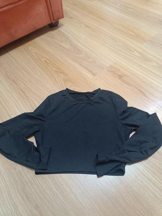 Čierny croptop, s