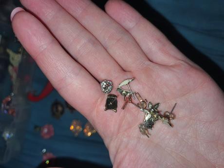 Rôzne nausnice 0.5 cent pár pozri ponuku cca 20 ks,