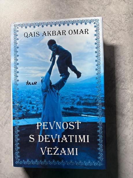 Uais akbar omar - pevnosť s deviatimi vežami, 