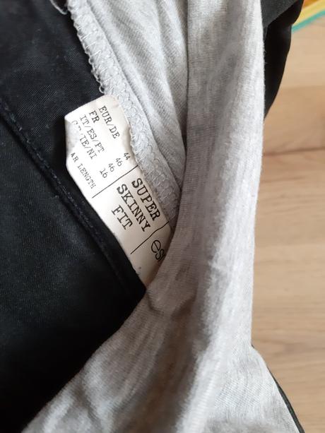 Tehotenské rifle 44, esmara,44