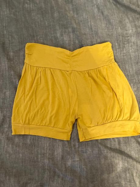 Šortky, kraťasy, s