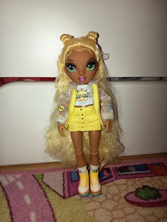 Rainbow high bábika, 