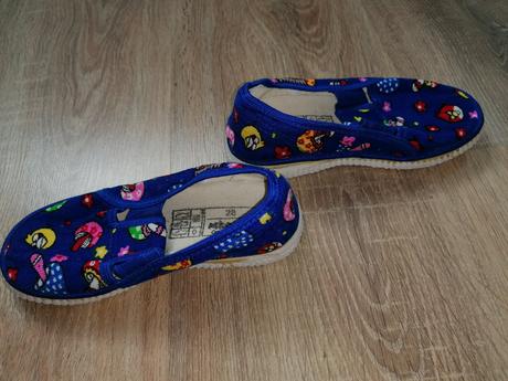 Papučky angry birds, 27