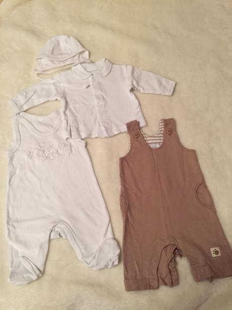 Suprava a nohavice, 62