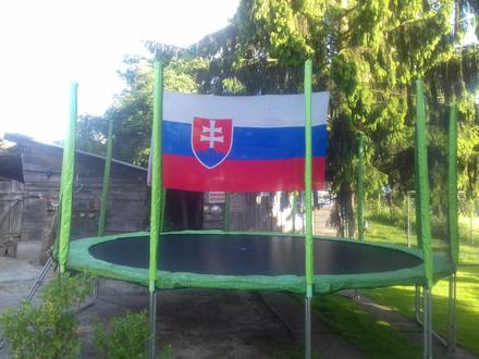 Predám trampolinu, 