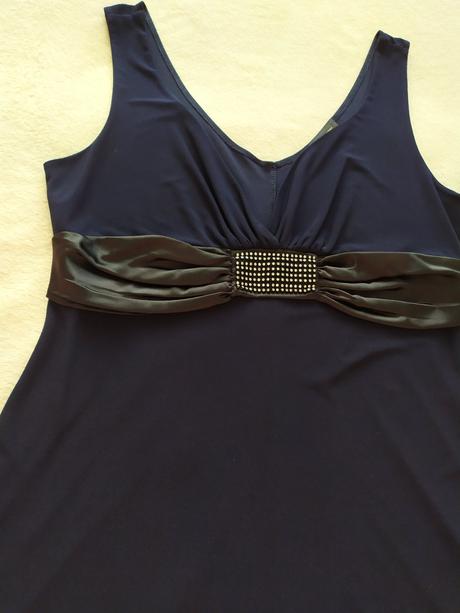 Spoločenské šaty, 48