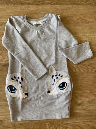 Mikinové šaty, 110