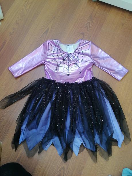 Kostým z h&m 110/116, 