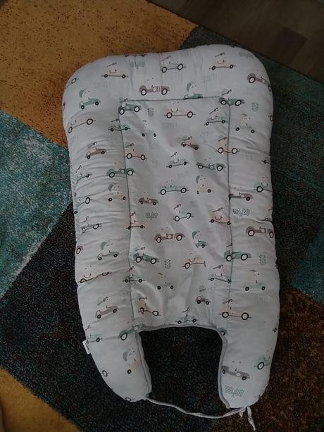 Hniezdo, šírka (cm): 55,dĺžka (cm): 80