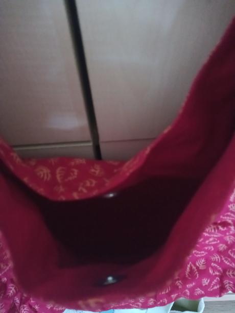 Nenosené letná taška a druhá ako darcek, bershka