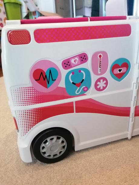 Sanitka barbie, 