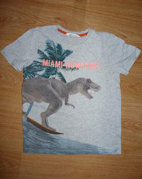 S dinosaurom, h&m,134